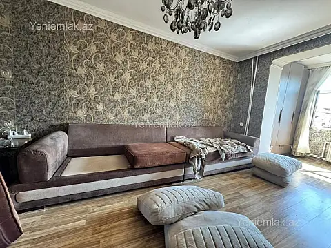 Satılır 2 otaqlı köhnə tikili 47 m²