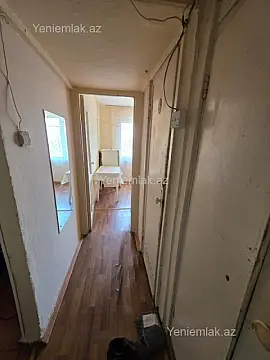 Satılır 1 otaqlı köhnə tikili 32 m²
