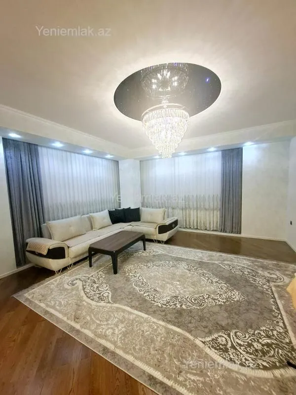 Satılır 3 otaqlı yeni tikili 142 m²