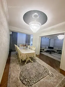Satılır 3 otaqlı yeni tikili 142 m²