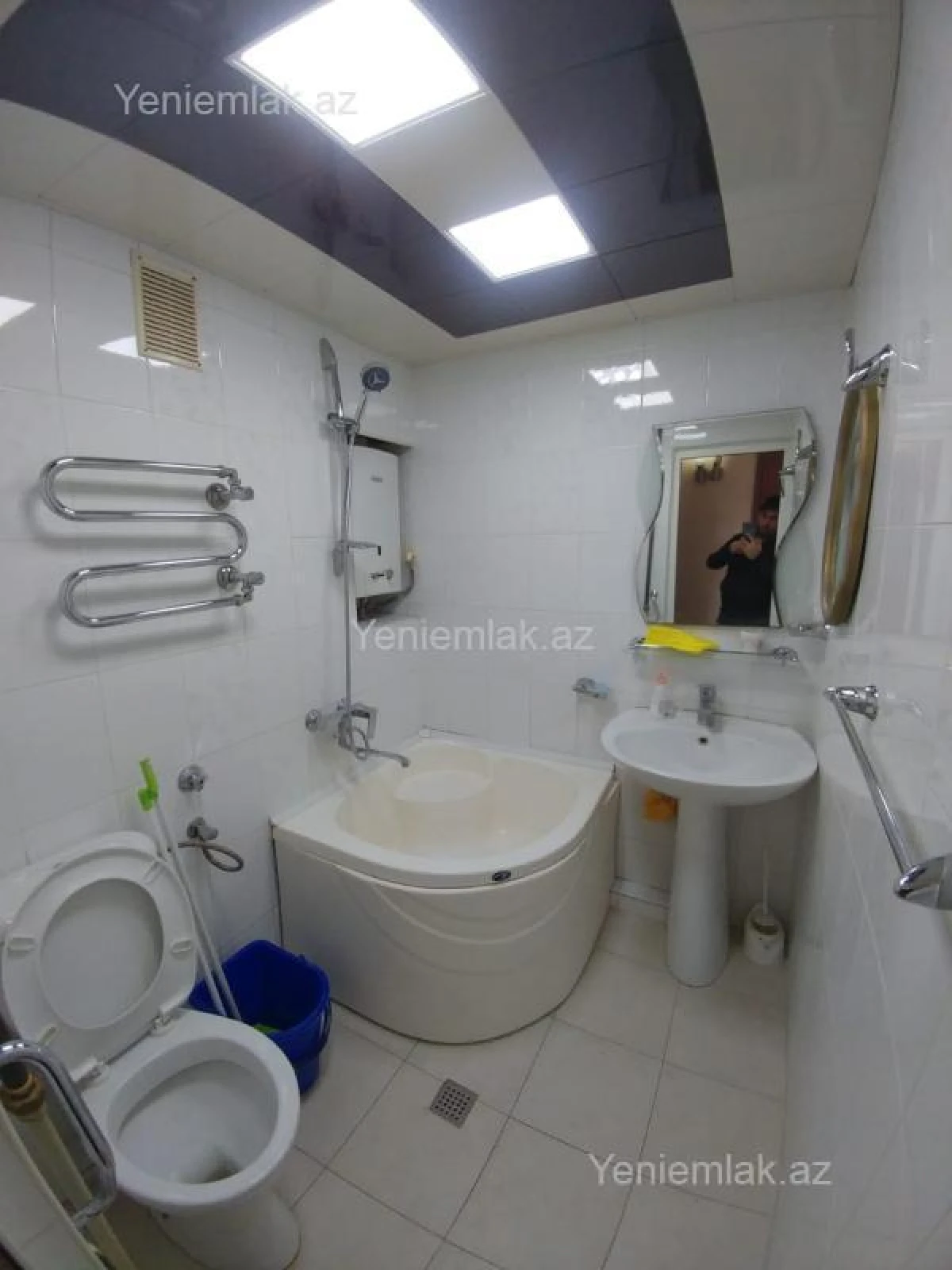Satılır 2 otaqlı köhnə tikili 45 m²