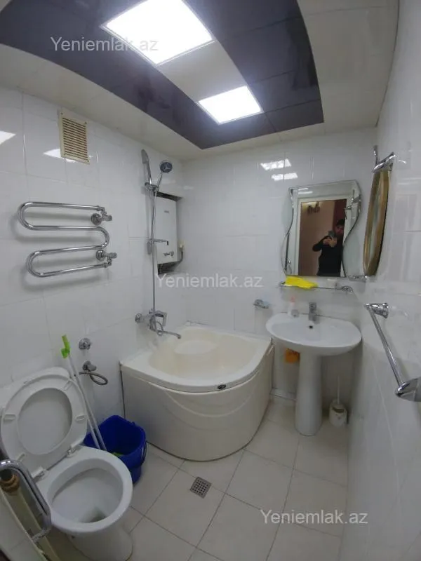 Satılır 2 otaqlı köhnə tikili 45 m²