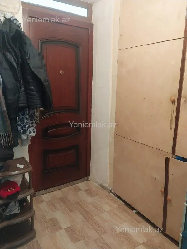 Satılır 1 otaqlı köhnə tikili 20 m²