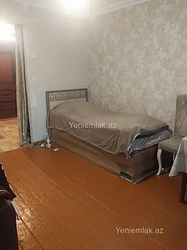 Satılır 1 otaqlı köhnə tikili 20 m²