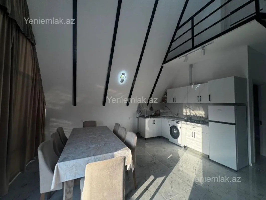 Satılır 4 otaqlı həyət evi 120 m²