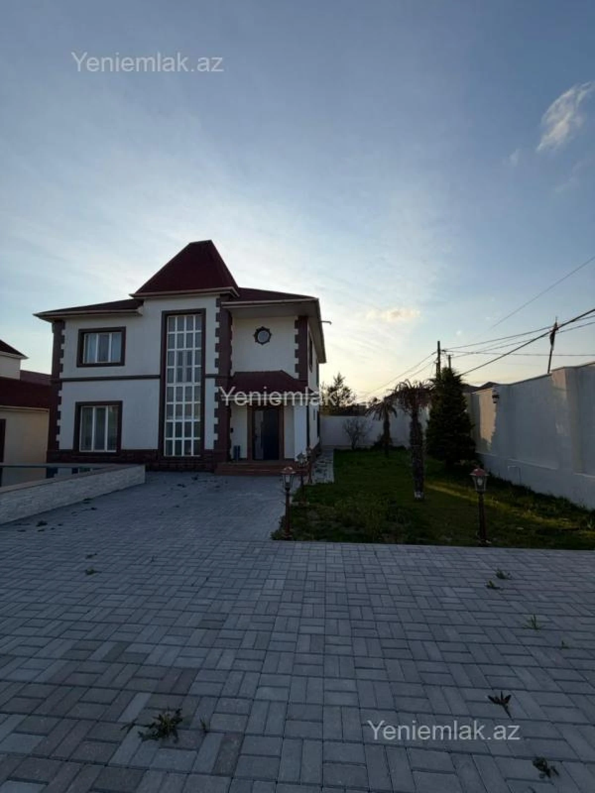 Satılır 6 otaqlı həyət evi 220 m²