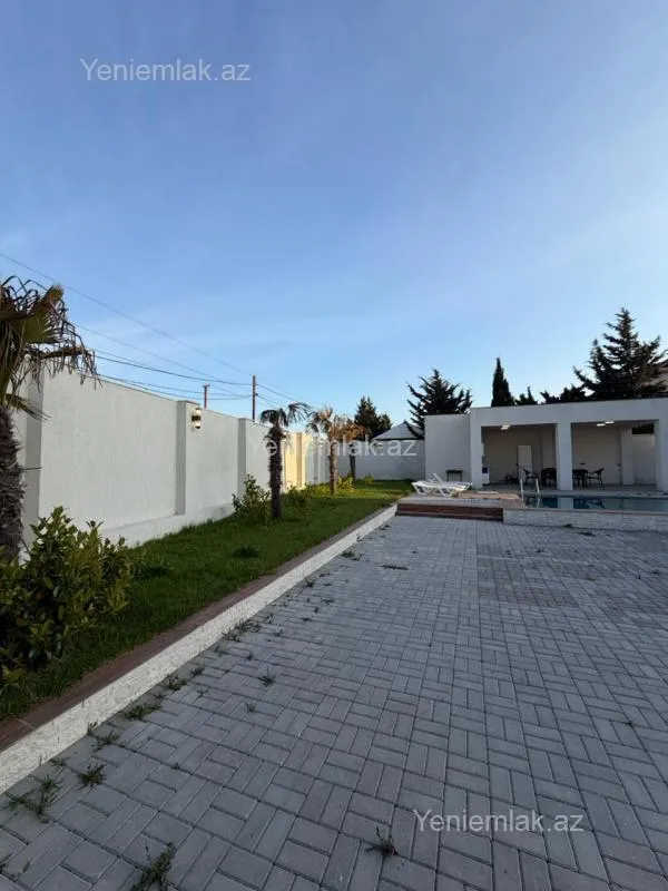 Satılır 6 otaqlı həyət evi 220 m²