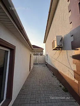 Satılır 6 otaqlı həyət evi 220 m²