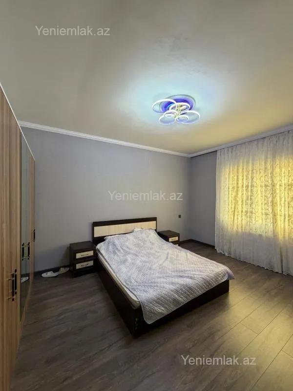 Satılır 6 otaqlı həyət evi 220 m²