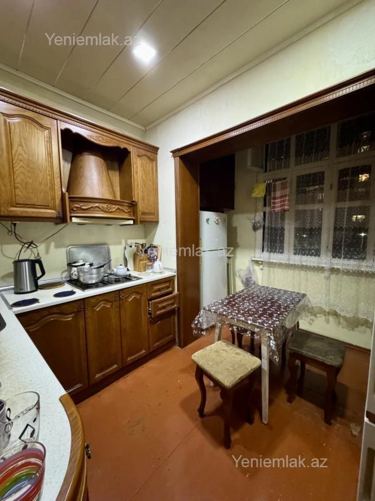 Satılır 4 otaqlı köhnə tikili 110 m²