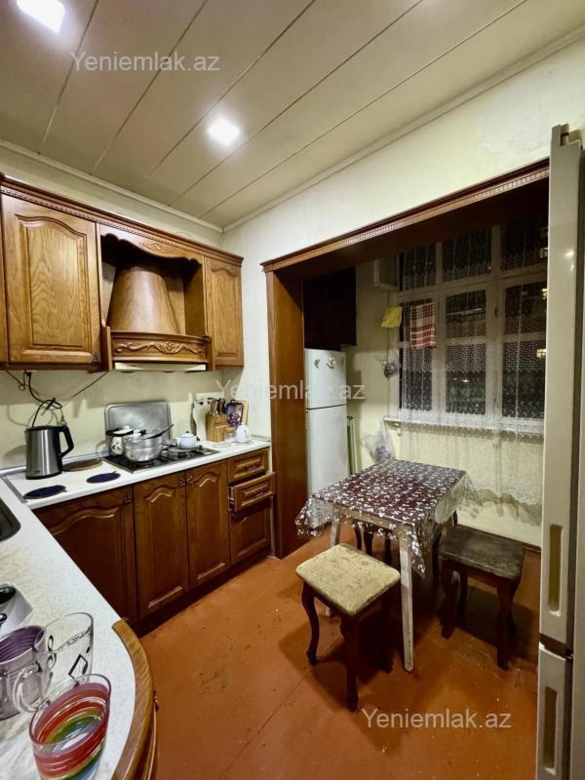 Satılır 4 otaqlı köhnə tikili 110 m²