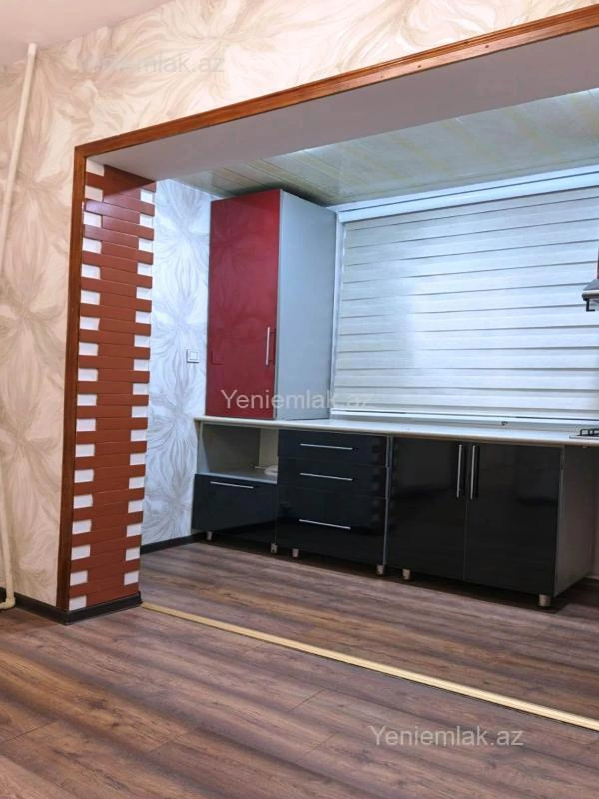 Satılır 1 otaqlı köhnə tikili 40 m²