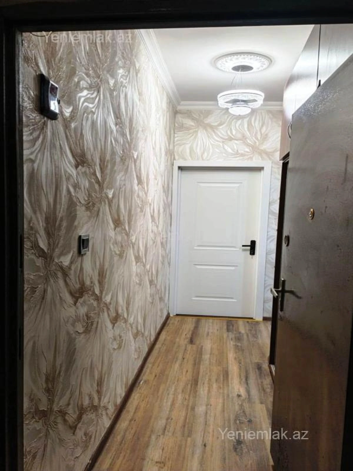 Satılır 1 otaqlı köhnə tikili 40 m²