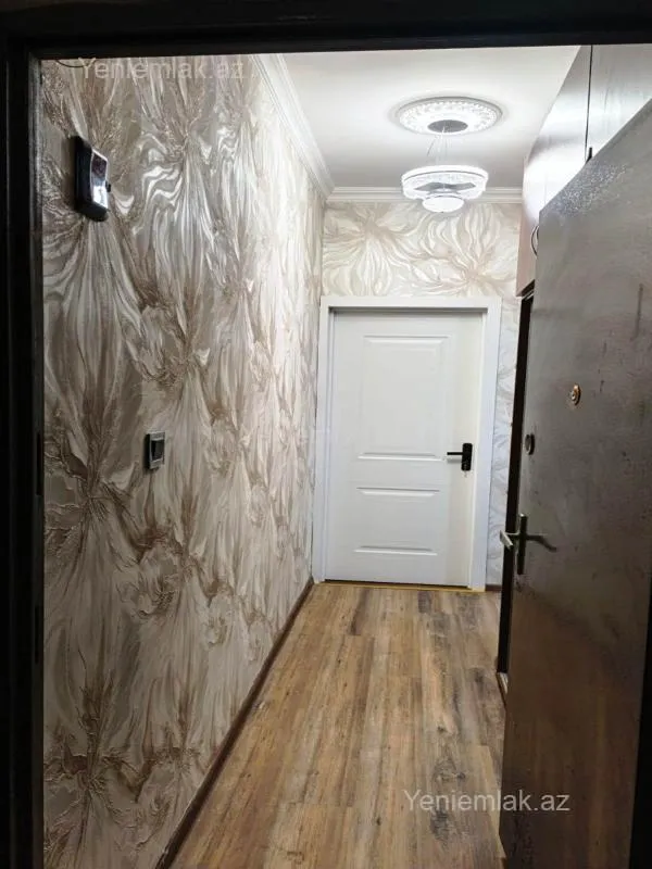 Satılır 1 otaqlı köhnə tikili 40 m²