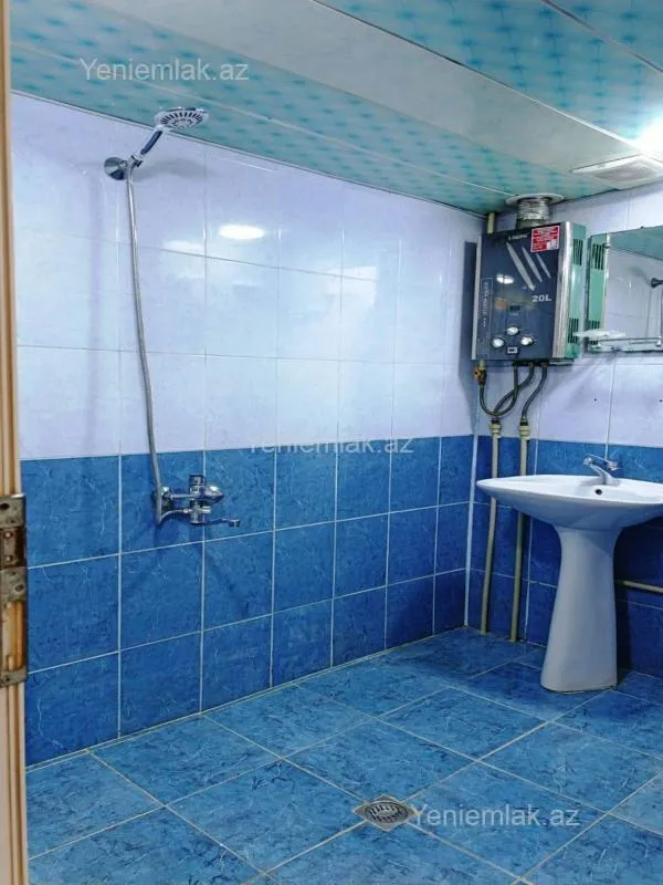 Satılır 1 otaqlı köhnə tikili 40 m²