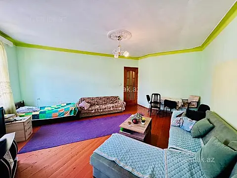 Satılır 2 otaqlı köhnə tikili 60 m²