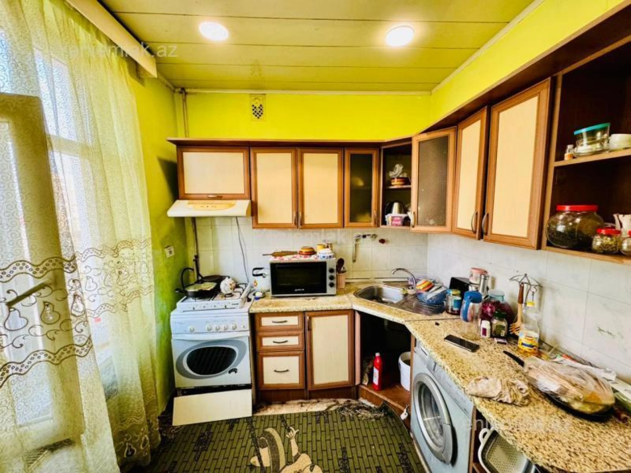 Satılır 2 otaqlı köhnə tikili 60 m²