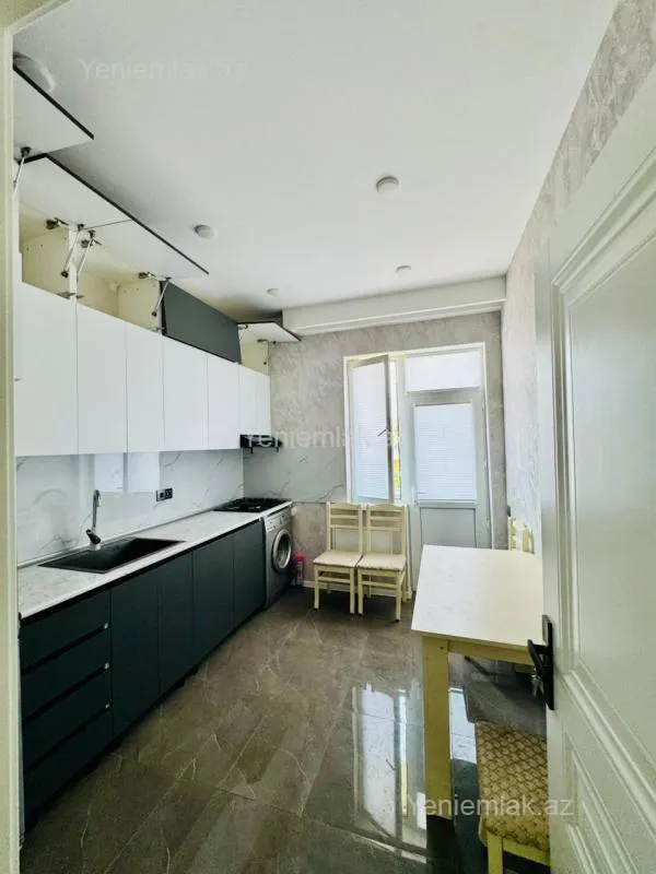 Satılır 3 otaqlı yeni tikili 82 m²