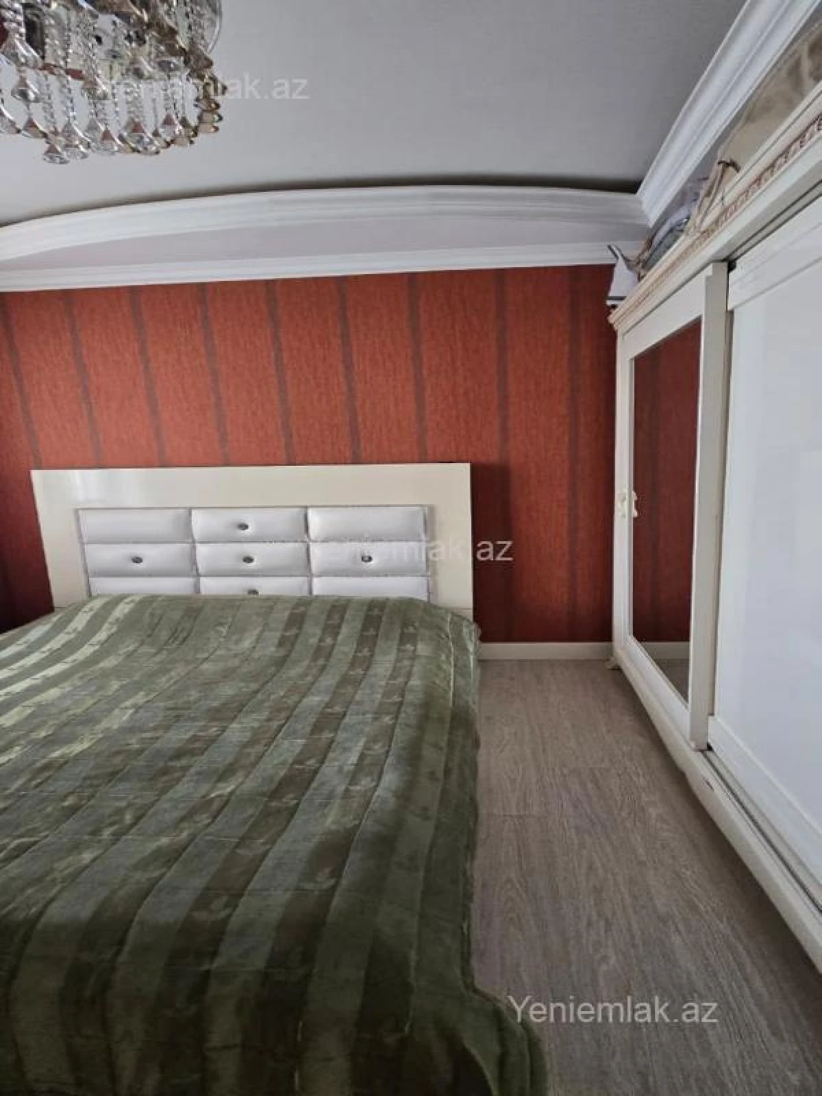 Satılır 3 otaqlı yeni tikili 105 m²