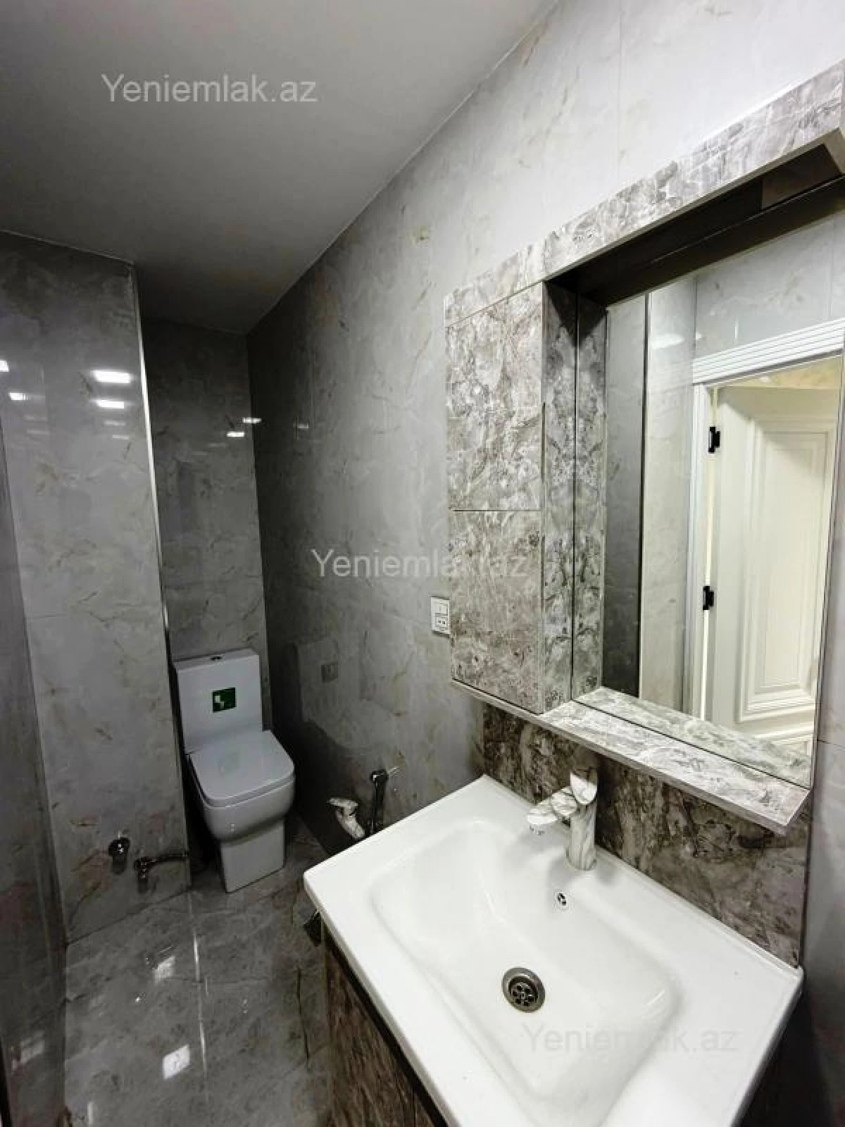 Satılır 1 otaqlı köhnə tikili 40 m²