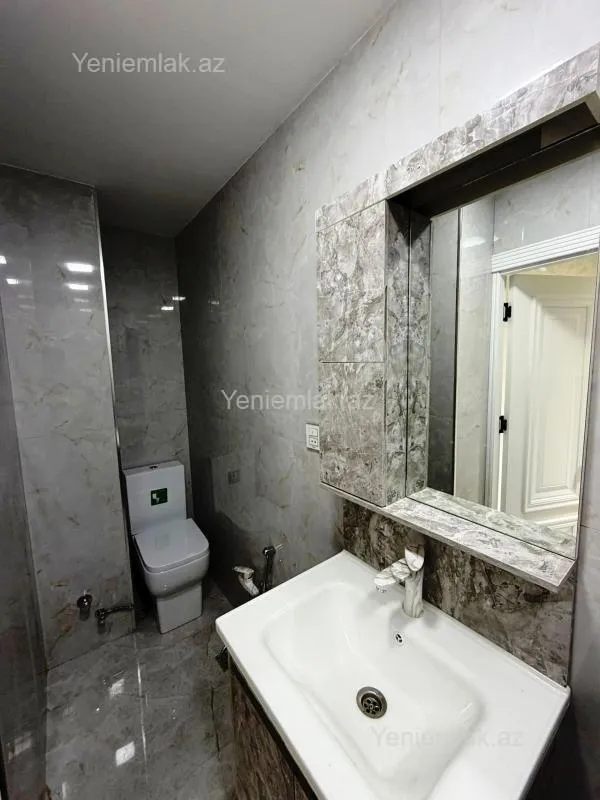 Satılır 1 otaqlı köhnə tikili 40 m²