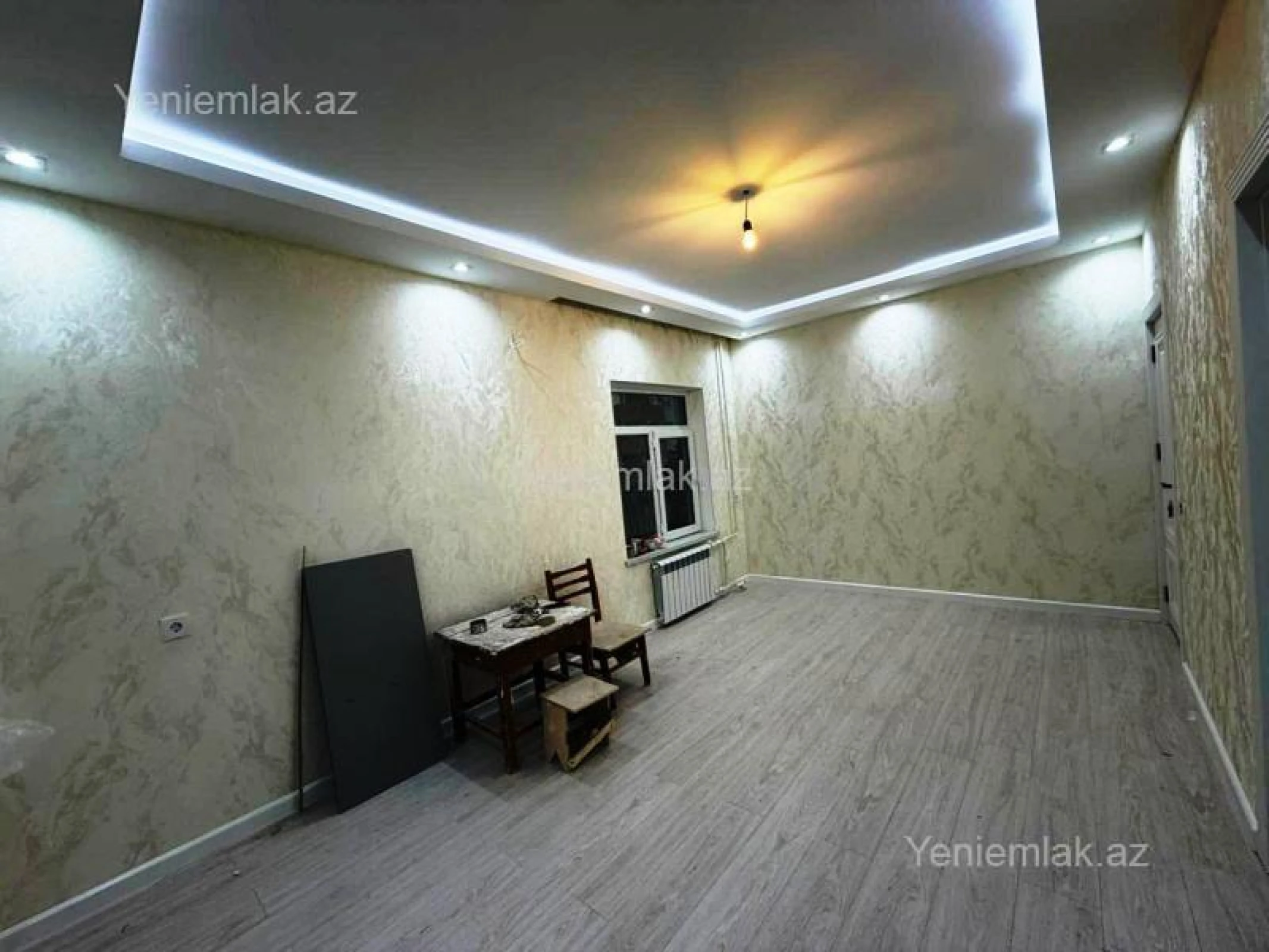 Satılır 1 otaqlı köhnə tikili 40 m²