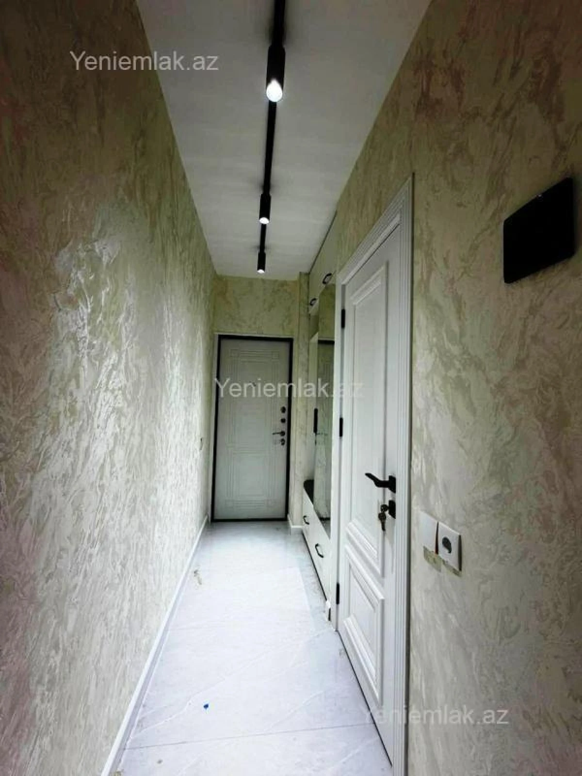 Satılır 1 otaqlı köhnə tikili 40 m²