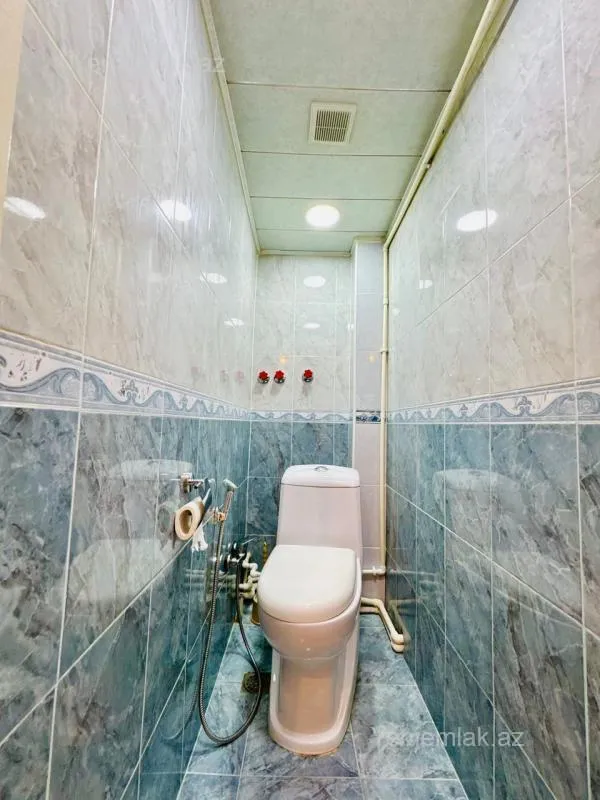 Satılır 3 otaqlı köhnə tikili 70 m²