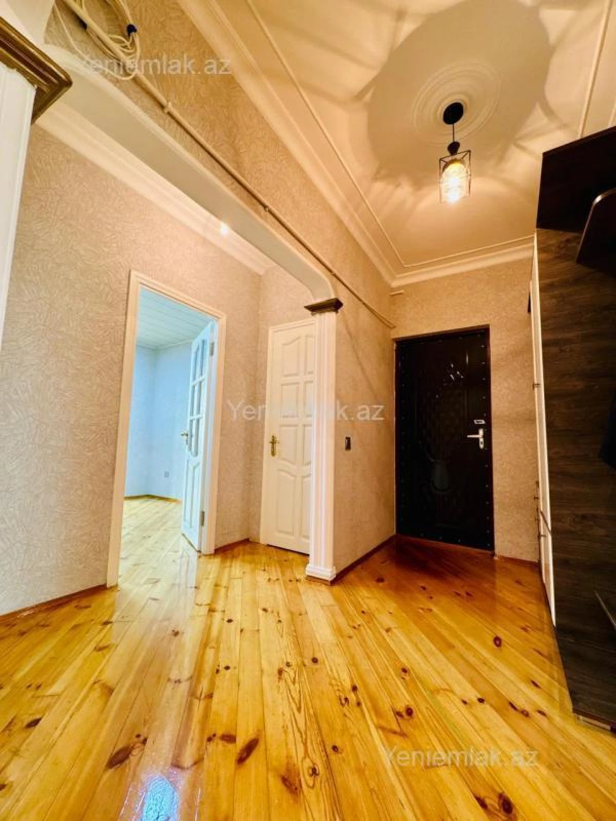 Satılır 3 otaqlı köhnə tikili 70 m²