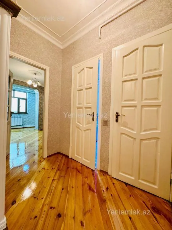 Satılır 3 otaqlı köhnə tikili 70 m²