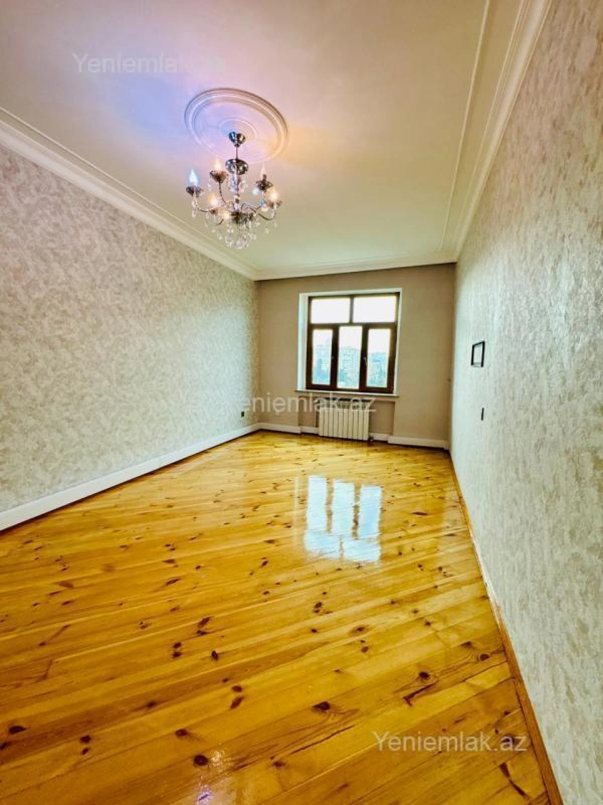 Satılır 3 otaqlı köhnə tikili 70 m²