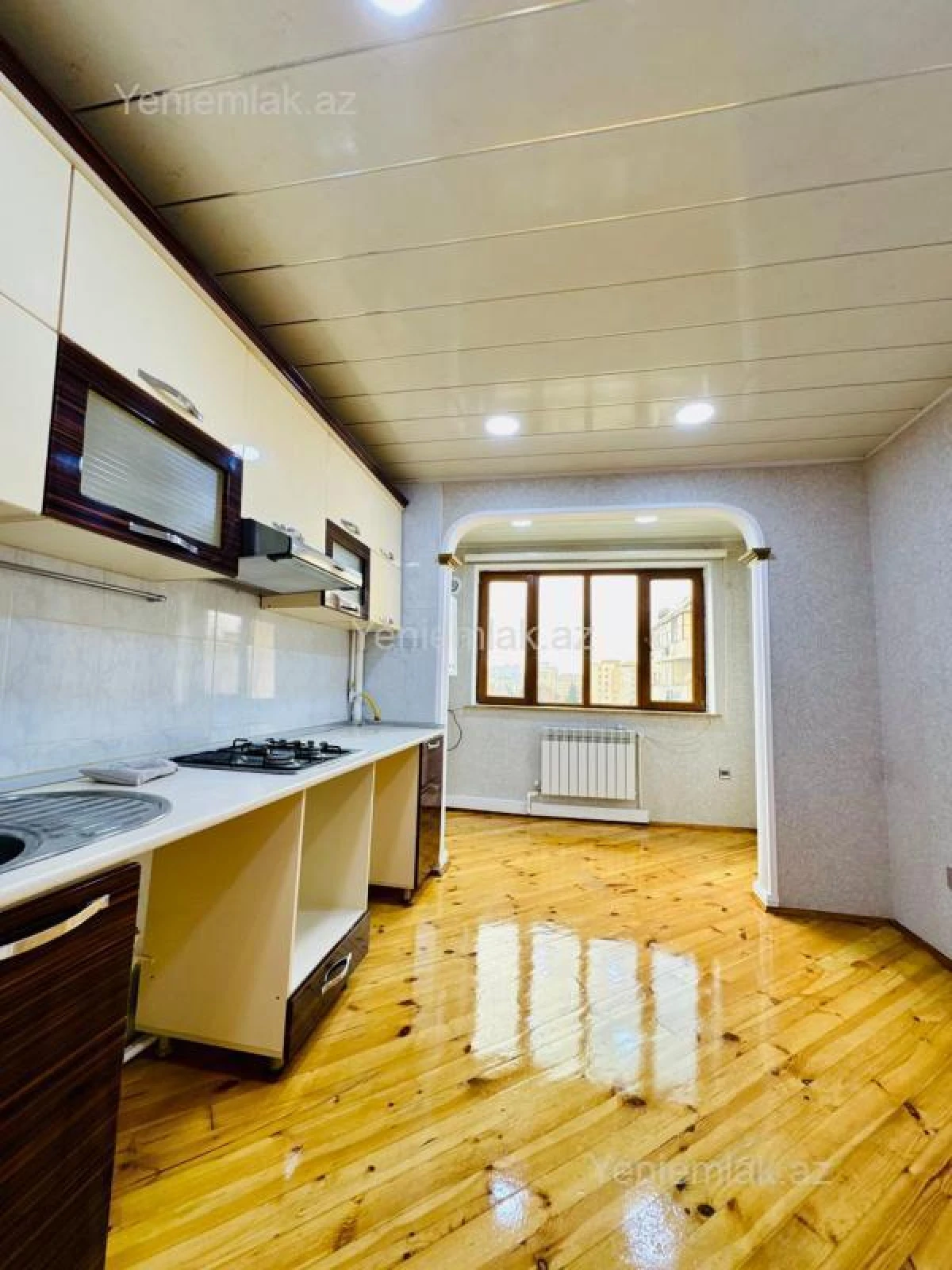 Satılır 3 otaqlı köhnə tikili 70 m²