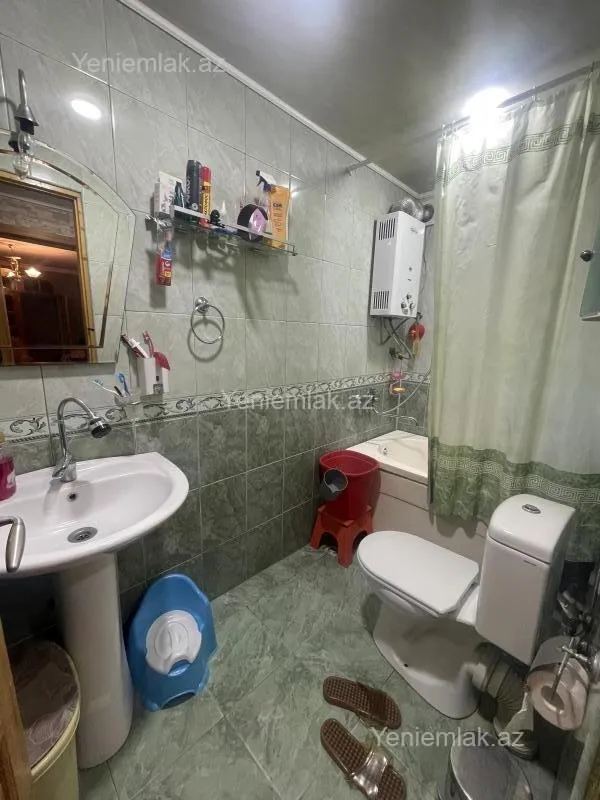 Satılır 3 otaqlı köhnə tikili 68 m²