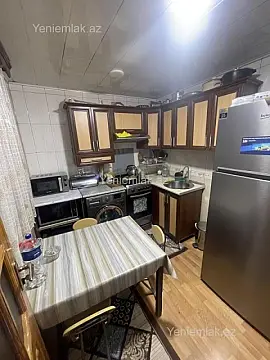 Satılır 3 otaqlı köhnə tikili 68 m²