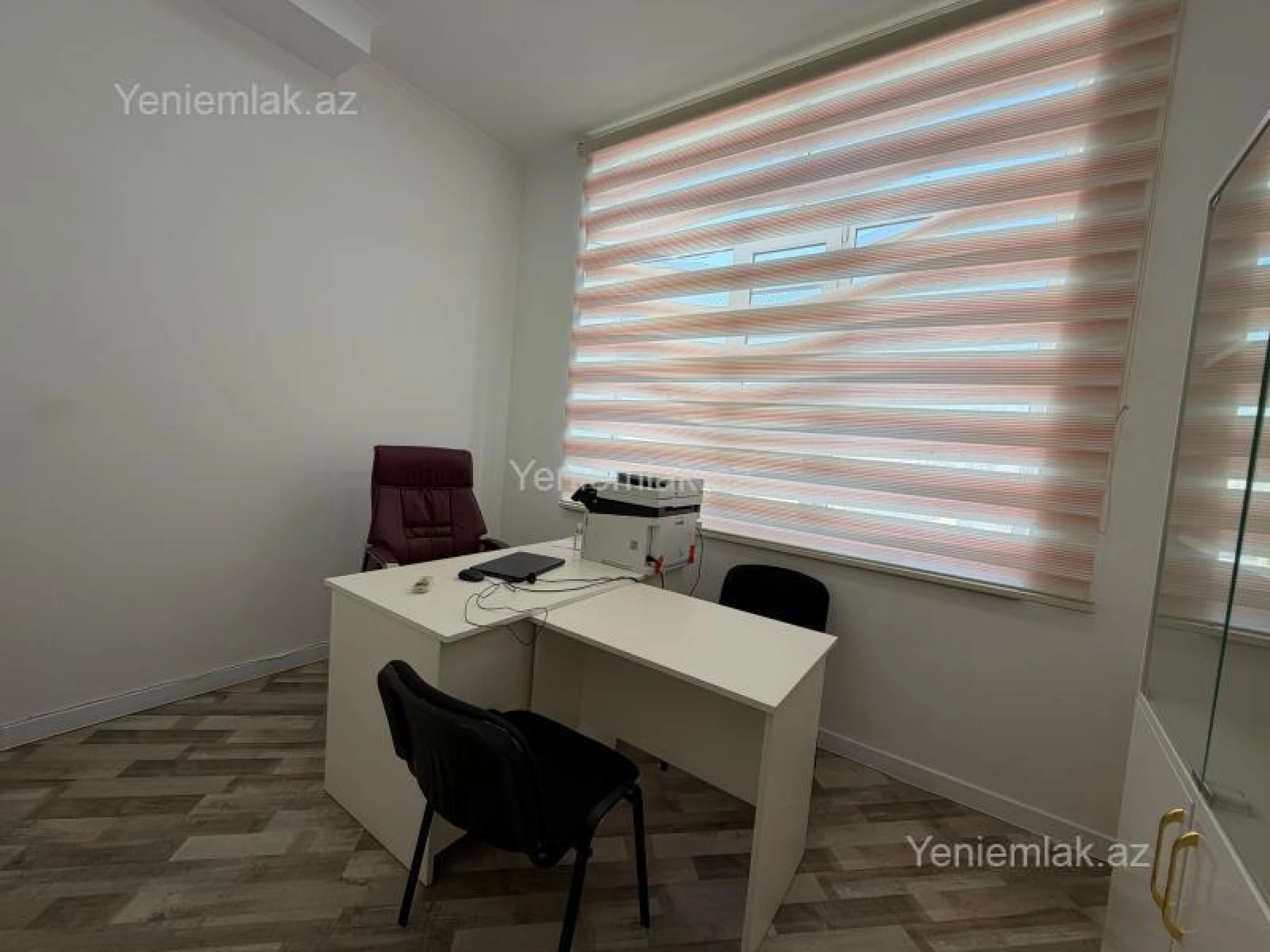 Satılır 10 otaqlı obyekt 500 m²