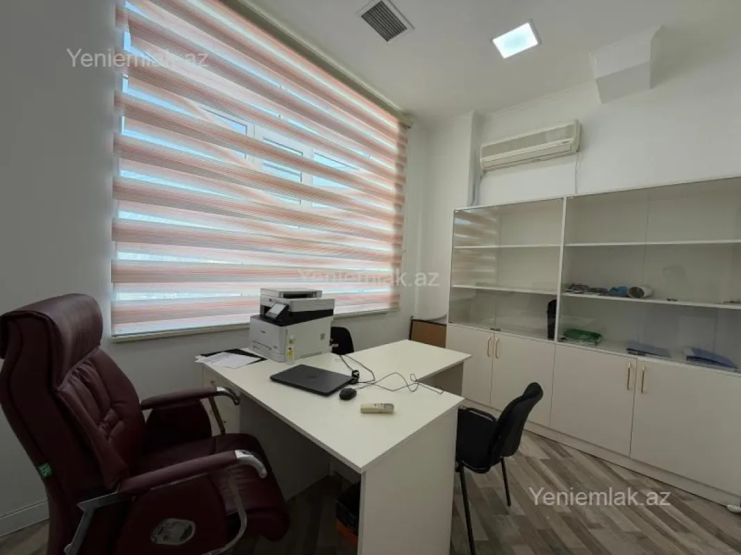 Satılır 10 otaqlı obyekt 500 m²