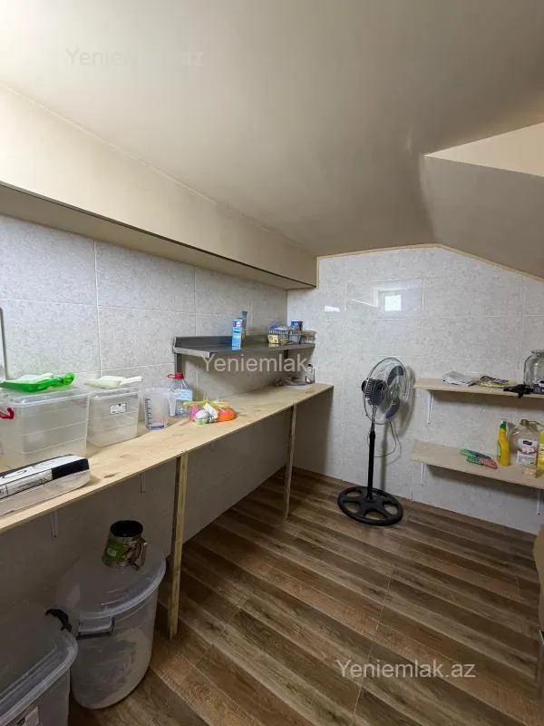 Satılır 10 otaqlı obyekt 500 m²