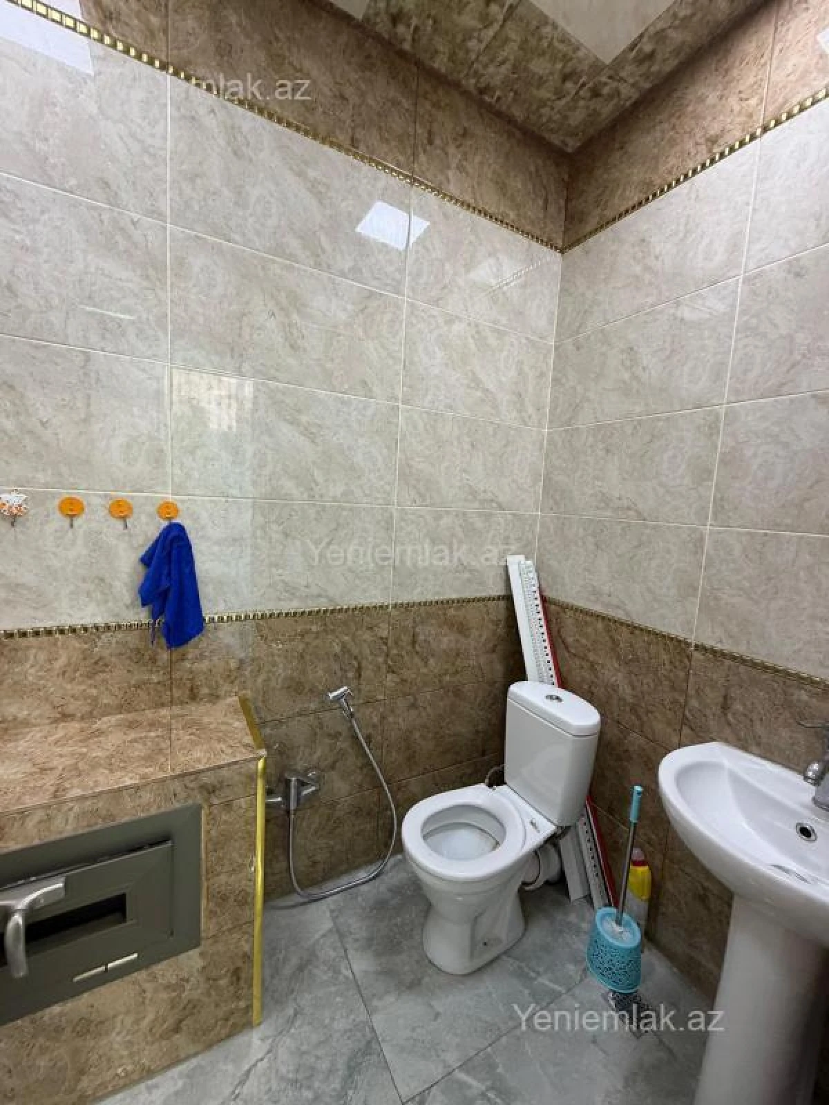 Satılır 10 otaqlı obyekt 500 m²