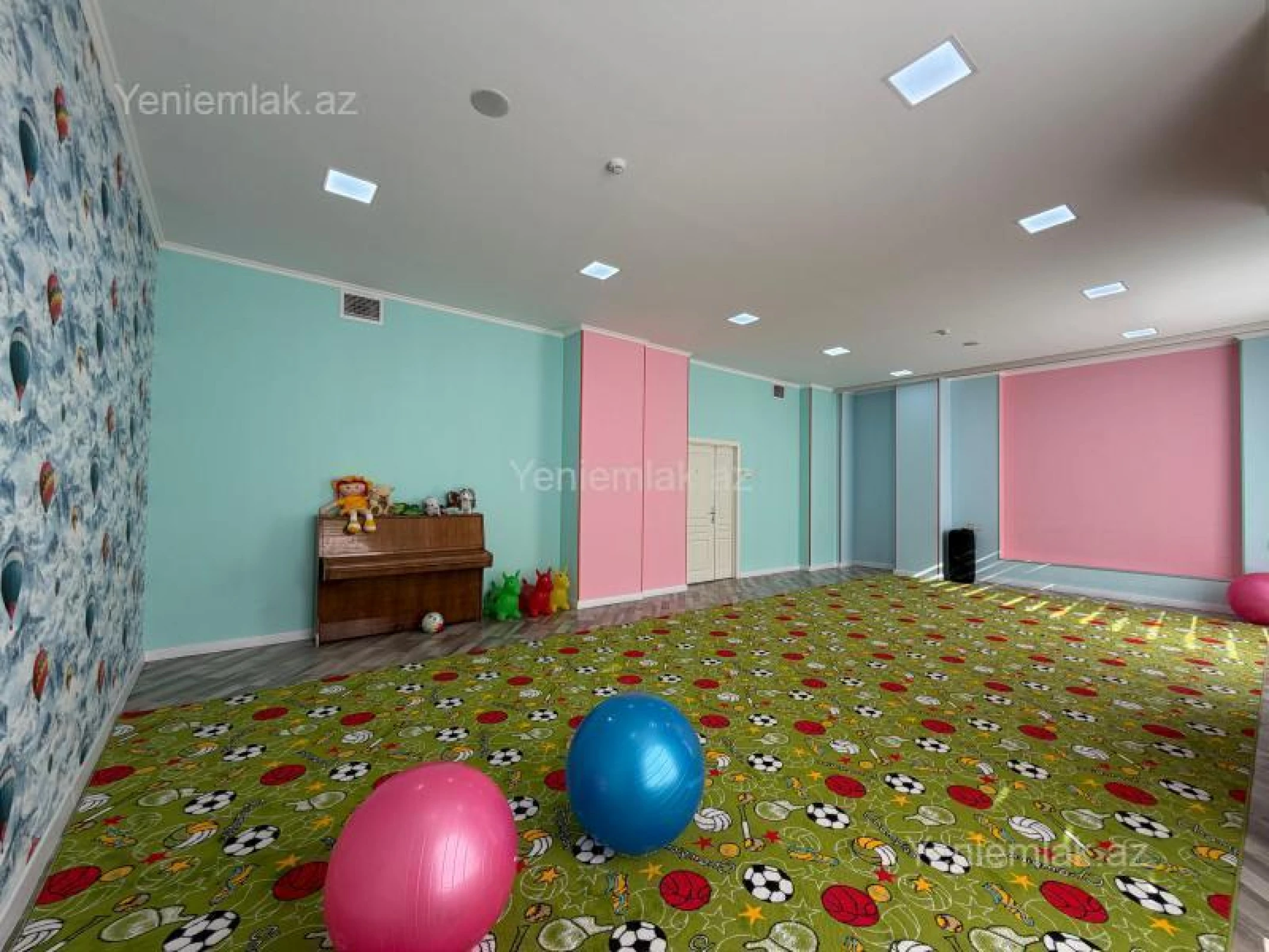 Satılır 10 otaqlı obyekt 500 m²