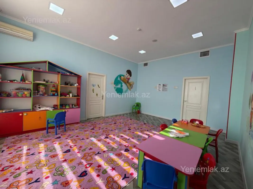 Satılır 10 otaqlı obyekt 500 m²