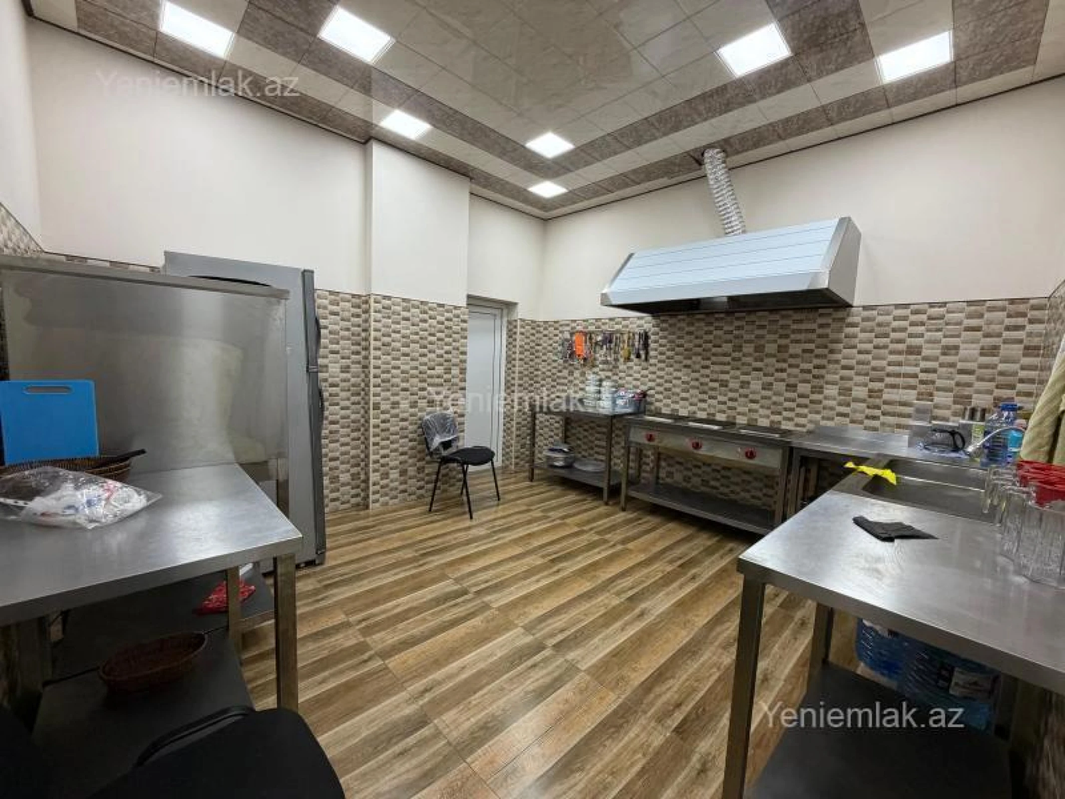 Satılır 10 otaqlı obyekt 500 m²