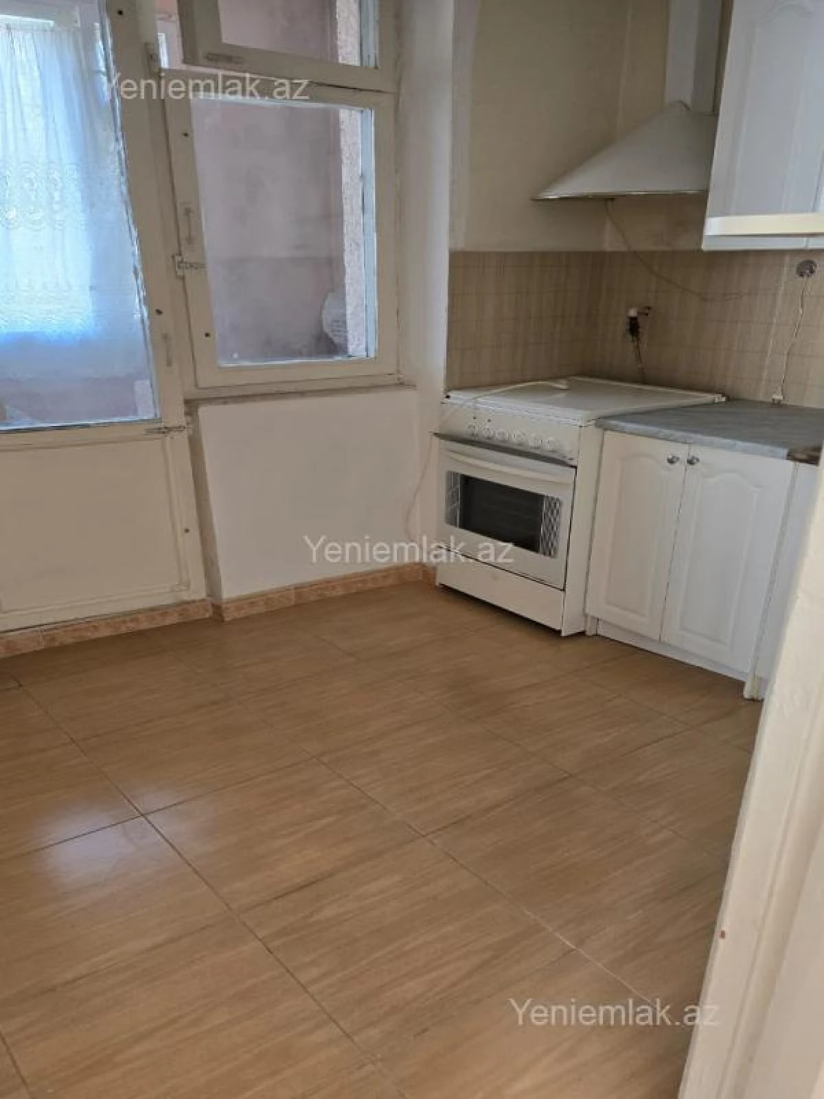 Satılır 2 otaqlı köhnə tikili 42 m²