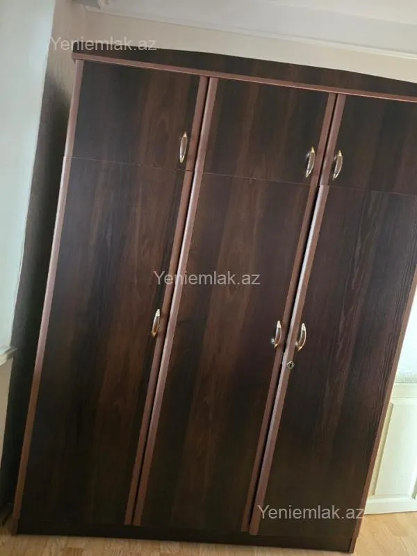 Satılır 2 otaqlı köhnə tikili 42 m²
