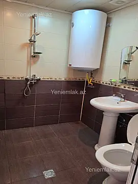 Satılır 2 otaqlı köhnə tikili 42 m²