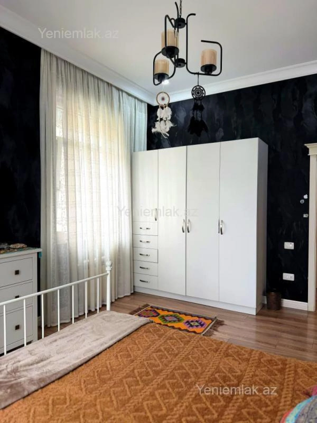 Satılır 4 otaqlı yeni tikili 160.5 m²