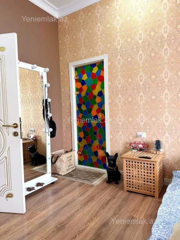 Satılır 4 otaqlı yeni tikili 160.5 m²