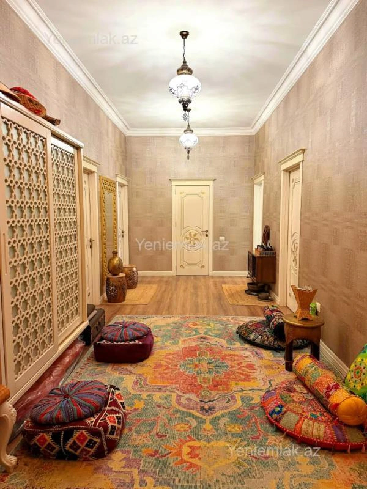 Satılır 4 otaqlı yeni tikili 160.5 m²