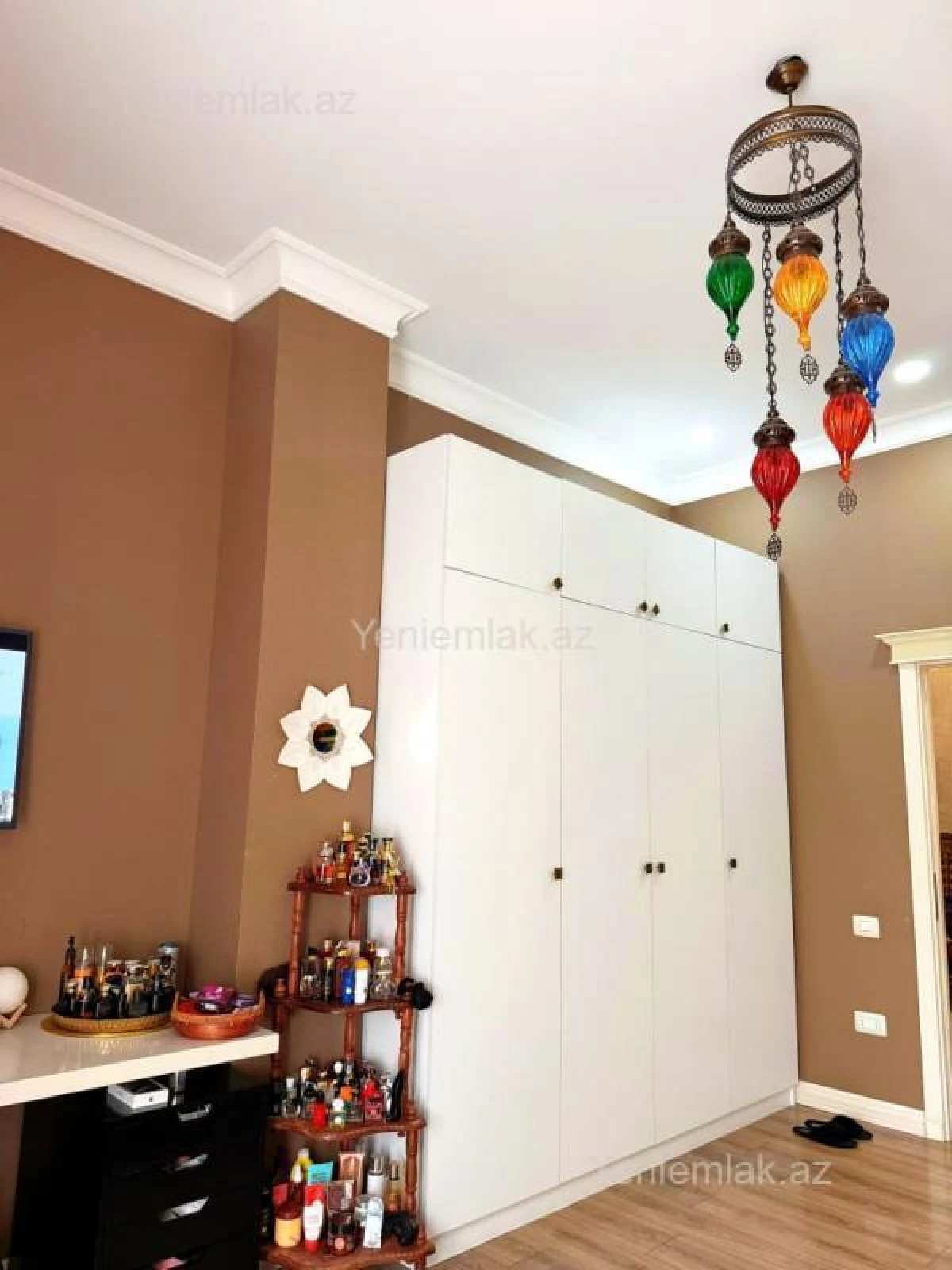 Satılır 4 otaqlı yeni tikili 160.5 m²