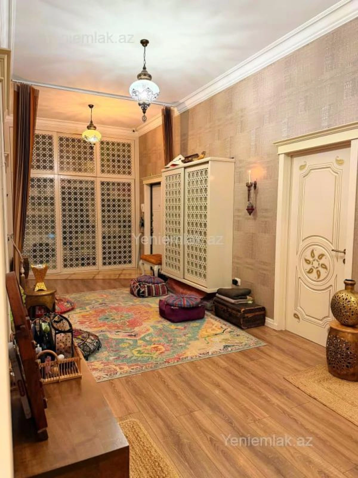 Satılır 4 otaqlı yeni tikili 160.5 m²