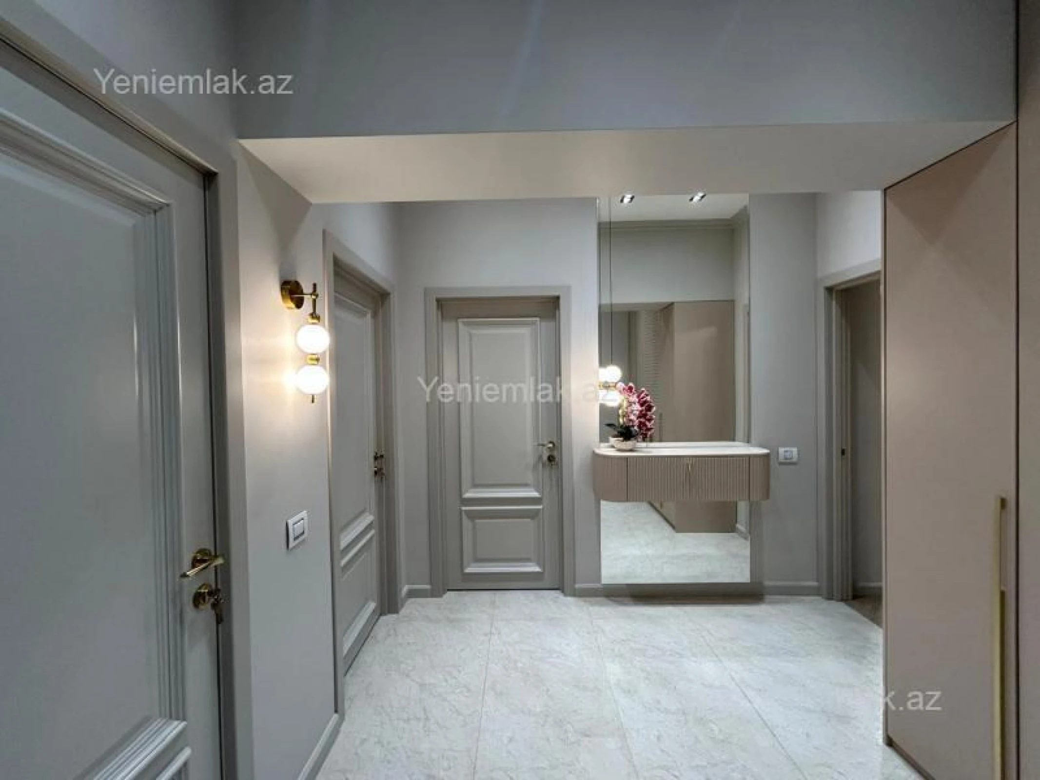 Satılır 3 otaqlı yeni tikili 91 m²
